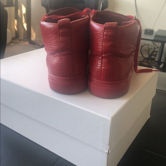 Men balenciaga 41..8US - Picture 3 of 4